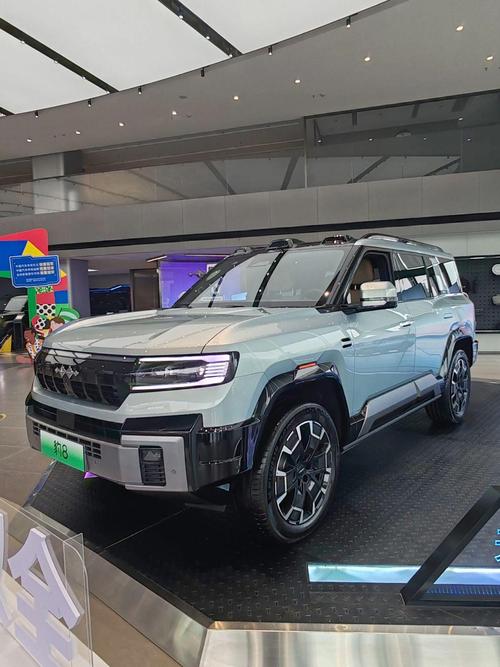 惠州227比亚迪方程豹硬派越野的爆款，英菲尼迪35周年与你共成长